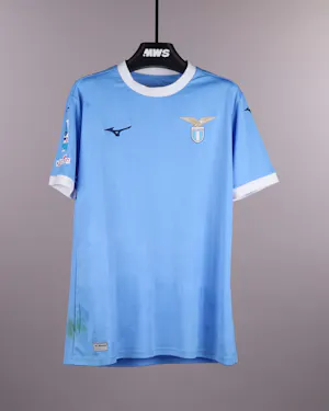 来自SS Lazio的Gustav Isaksen球衣