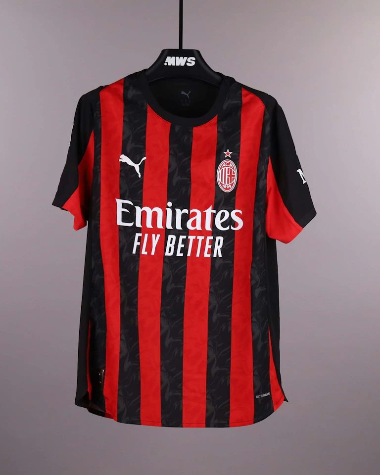 Rafael Leão AC Milan shirt