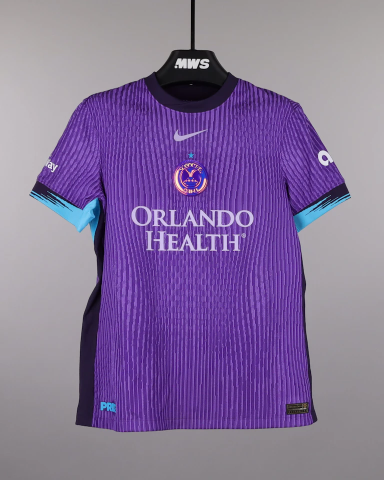 Summer Yates Orlando Pride camisa.