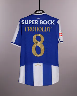 来自FC Porto的Victor Froholdt球衣