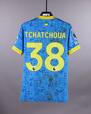 Wolverhampton Wanderers 팀의 Jackson Tchatchoua 셔츠