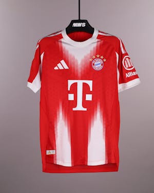 Serge Gnabry FC Bayern München shirt