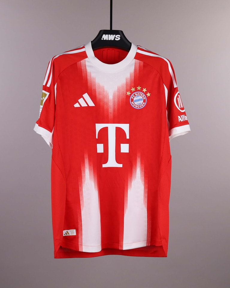 Tom Bischof FC Bayern München shirt
