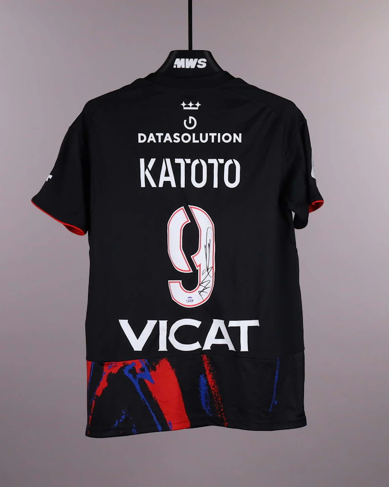 来自OL Lyonnes的Marie-Antoinette Katoto球衣