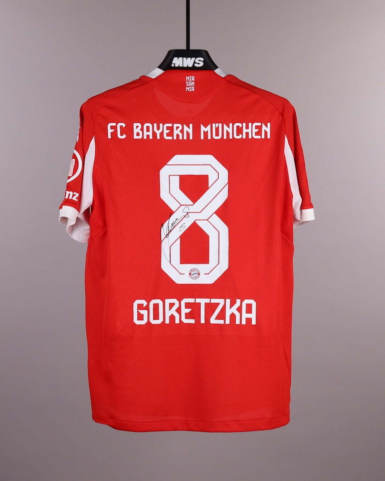 Leon Goretzka FC Bayern München shirt