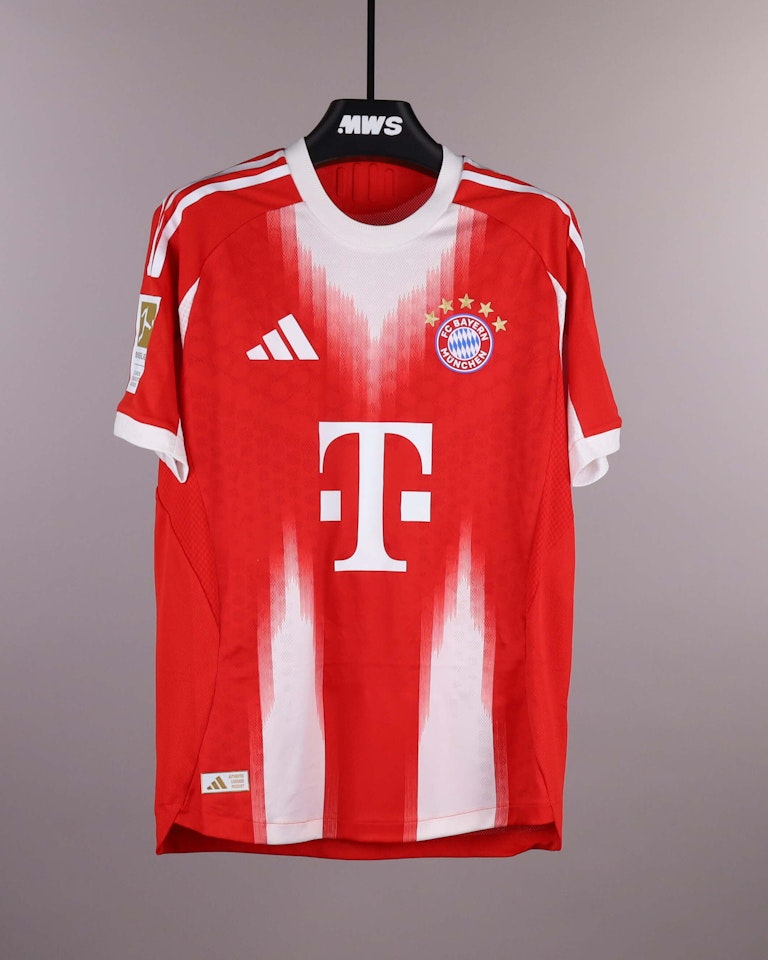 Leon Goretzka FC Bayern München shirt