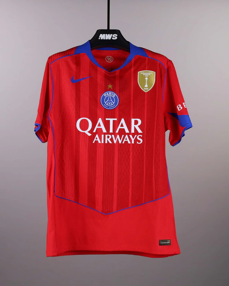 Achraf Hakimi Paris Saint-Germain jersey