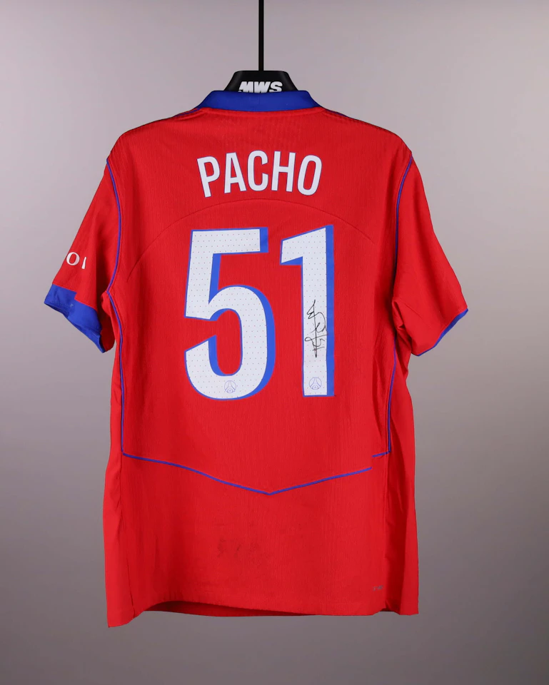 Willian Pacho Paris Saint-Germain jersey