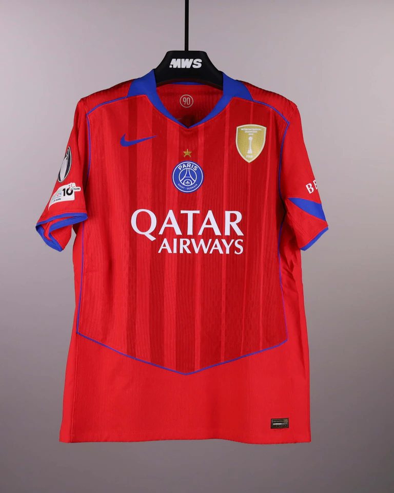 Bradley Barcola Paris Saint-Germain jersey