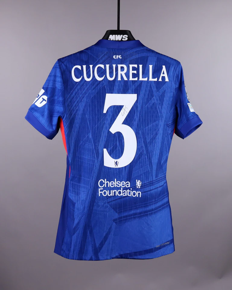 来自Chelsea的Marc Cucurella球衣