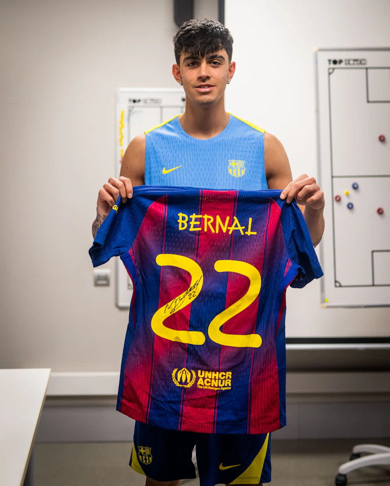 Marc Bernal FC Barcelona camisa.