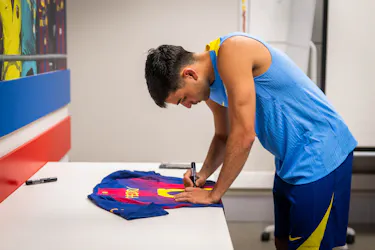 Pedri González FC Barcelona forması