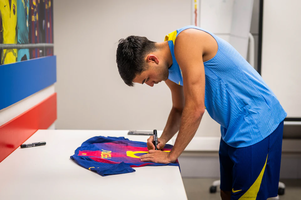 Pedri González FC Barcelona forması