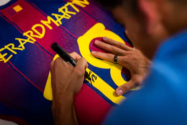 Gerard Martín FC Barcelona camisa.
