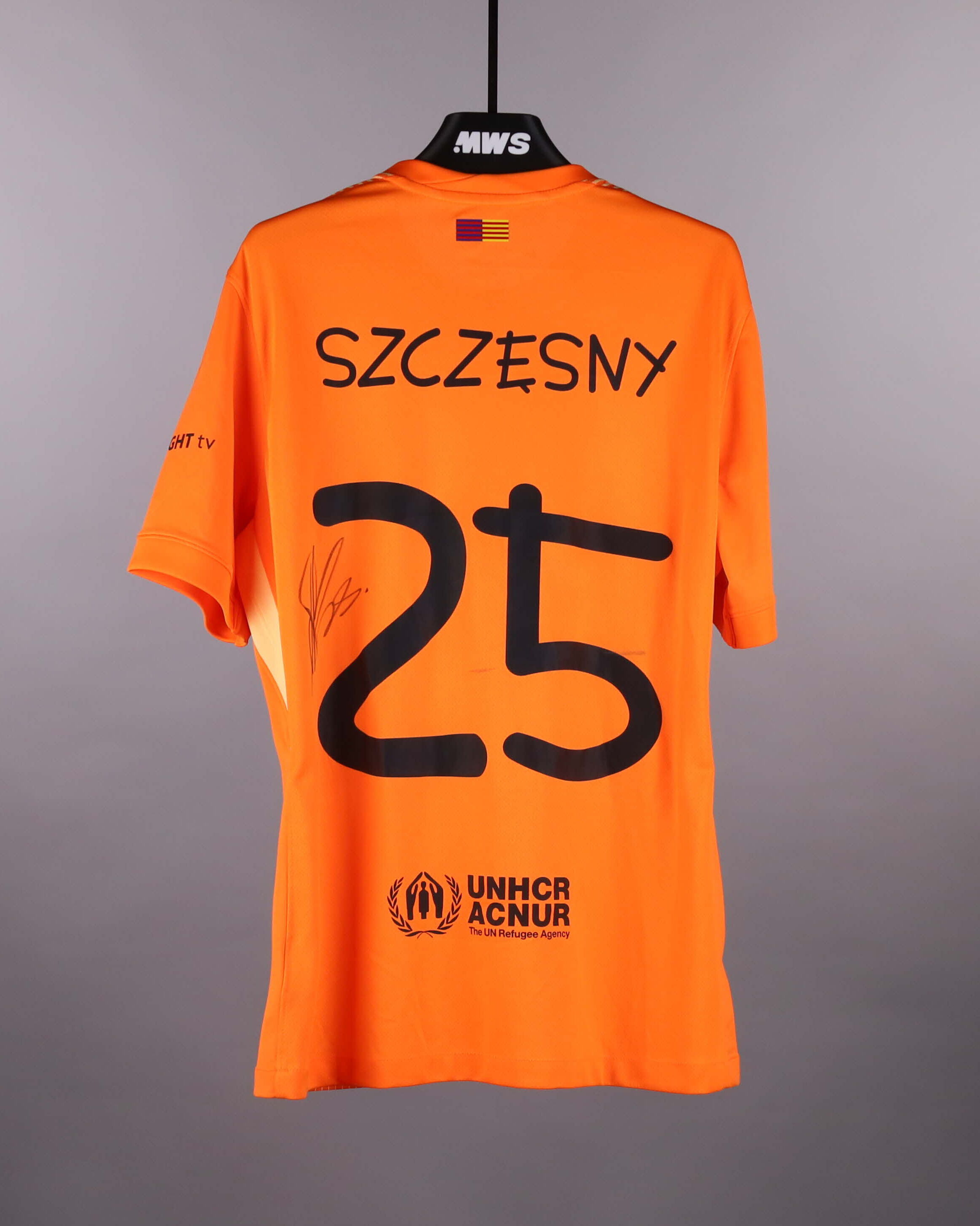 MatchWornShirt