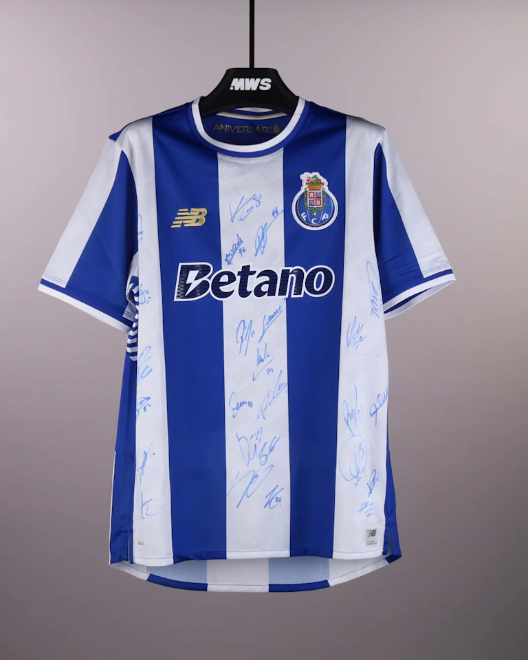 Squad Signed Shirt