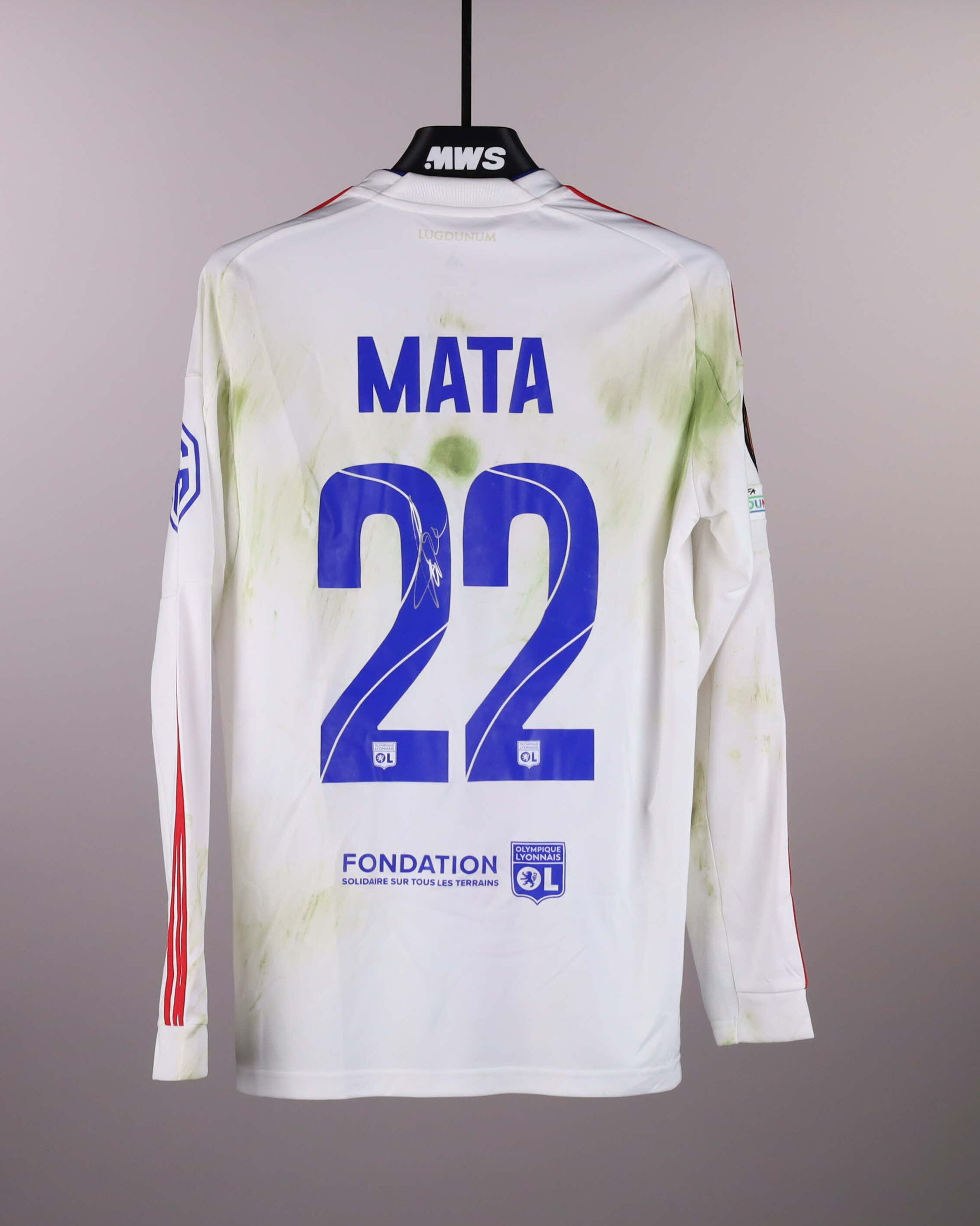 Clinton Mata Olympique Lyonnais shirt
