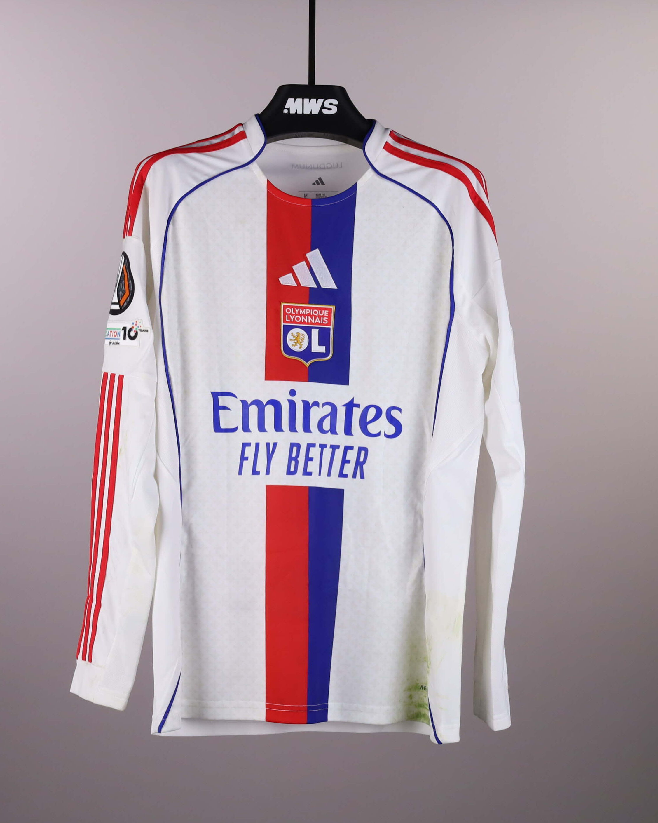 Clinton Mata Olympique Lyonnais shirt