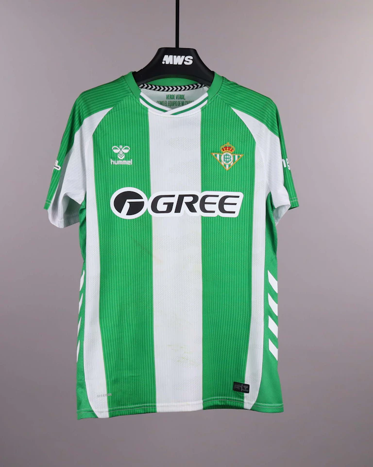 来自Real Betis的Sofyan Amrabat球衣