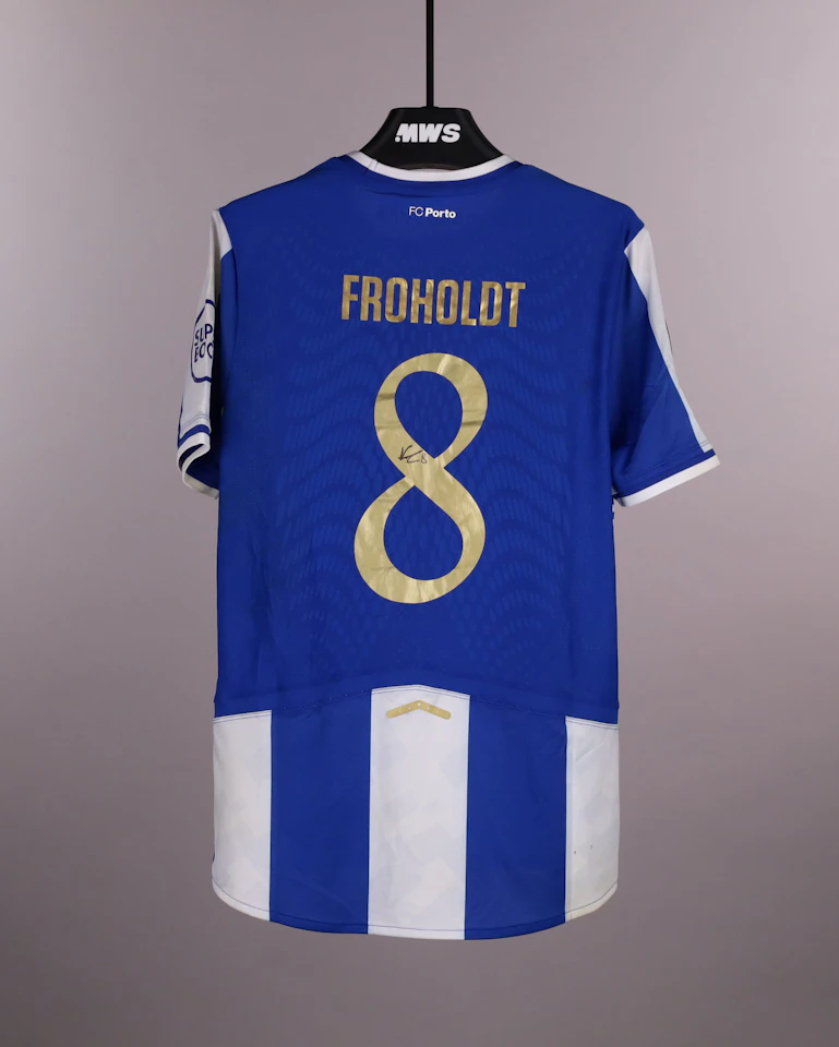 Victor Froholdt FC Porto shirt