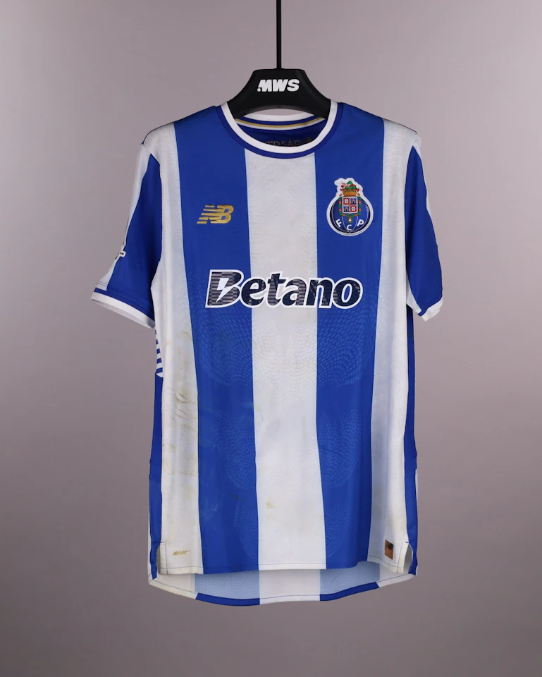 Victor Froholdt FC Porto shirt