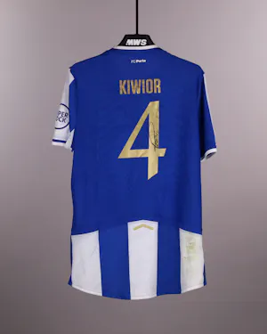 Jakub Kiwior FC Porto camisa.