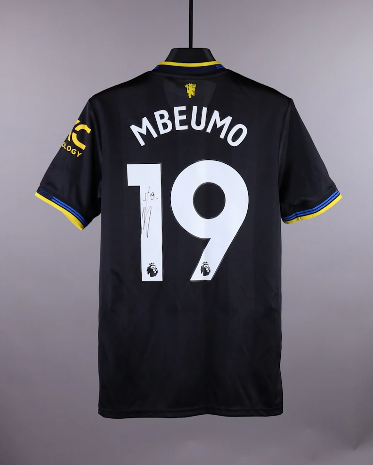 来自Manchester United的Bryan Mbeumo球衣