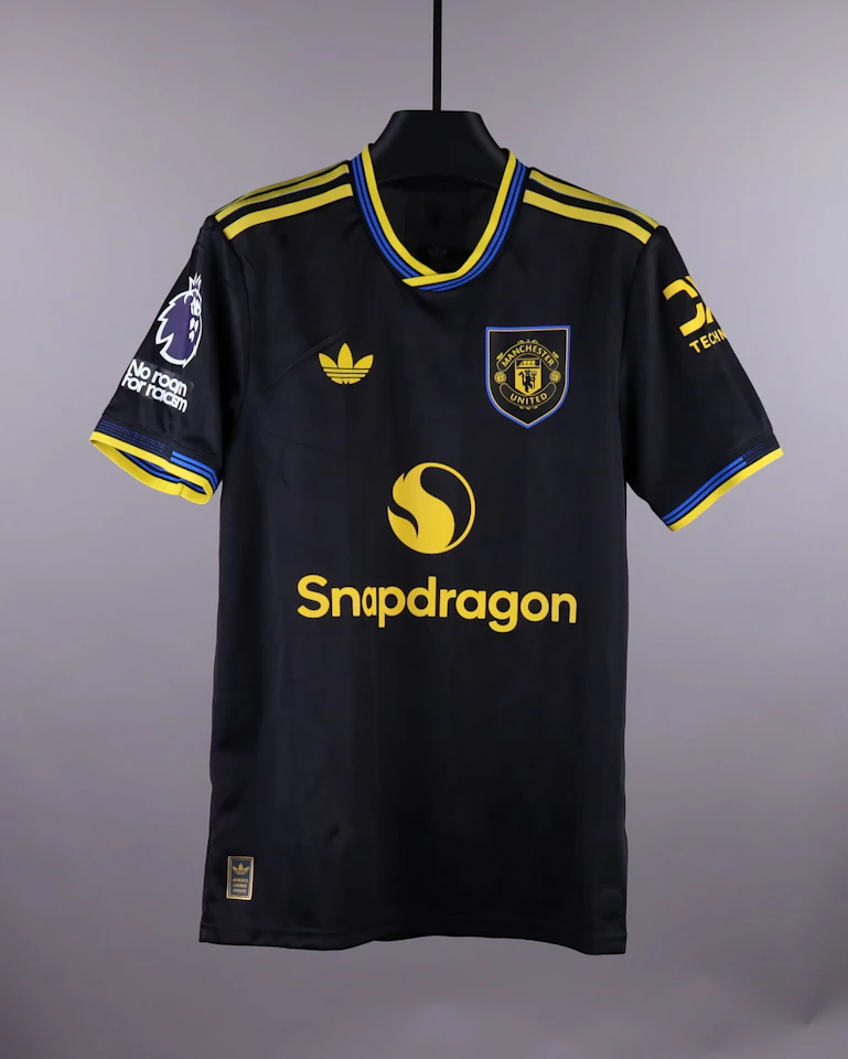来自Manchester United的Bryan Mbeumo球衣
