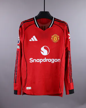 Kobbie Mainoo Manchester United shirt