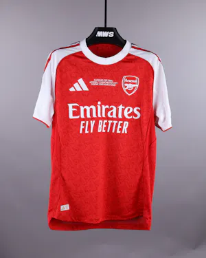 来自Arsenal的Bukayo Saka球衣