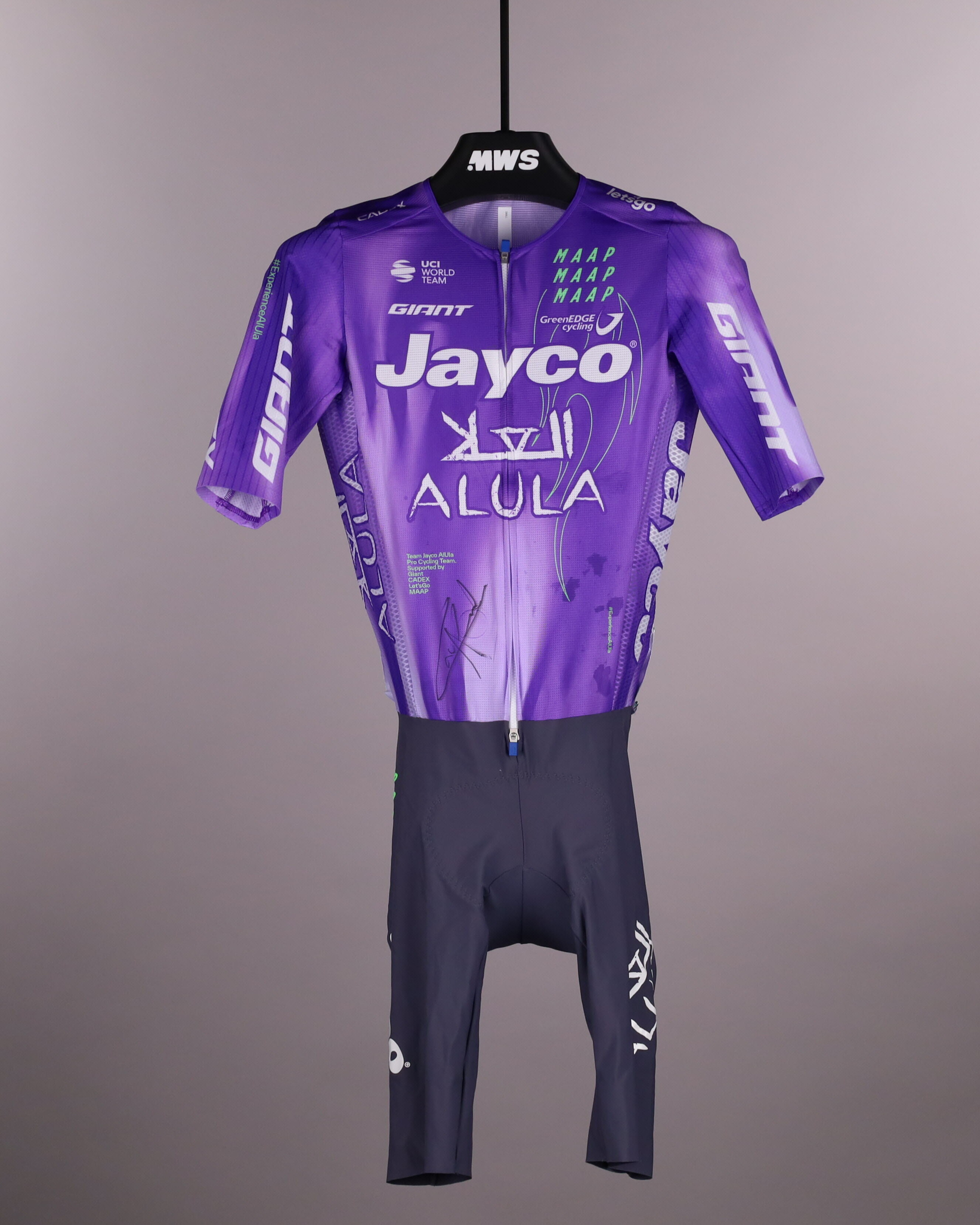 Team Jayco AlUla | MatchWornShirt