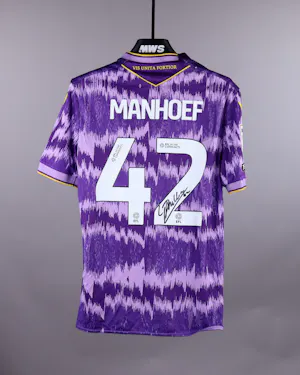 来自Stoke City的Million Manhoef球衣