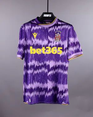 来自Stoke City的Million Manhoef球衣