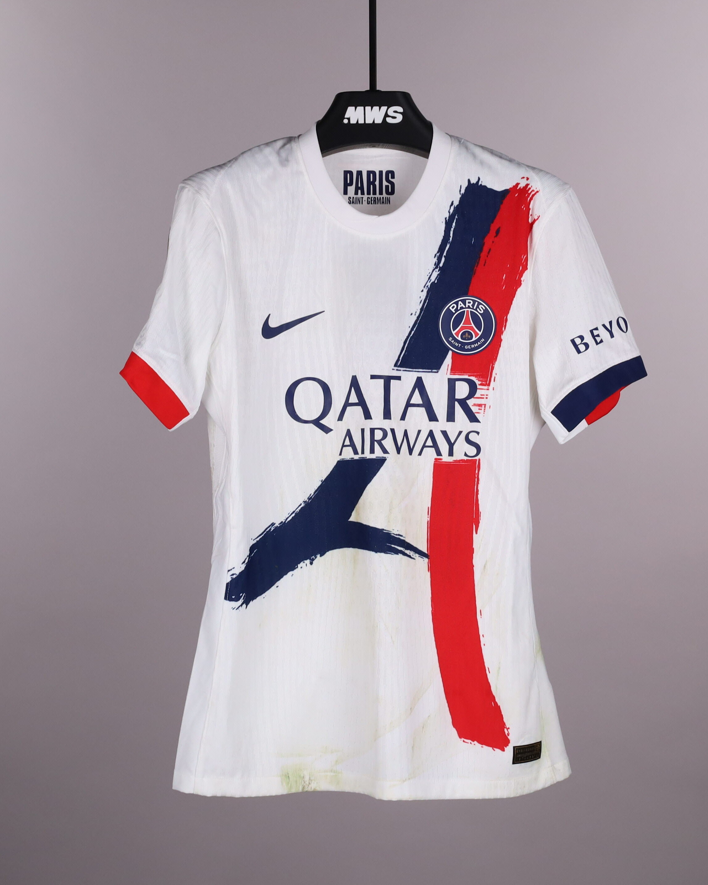 Kang-In Lee 이강인 Paris Saint-Germain shirt