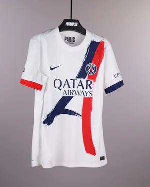 Marquinhos Paris Saint-Germain のシャツ