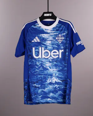 Martin Baturina Como 1907 jersey