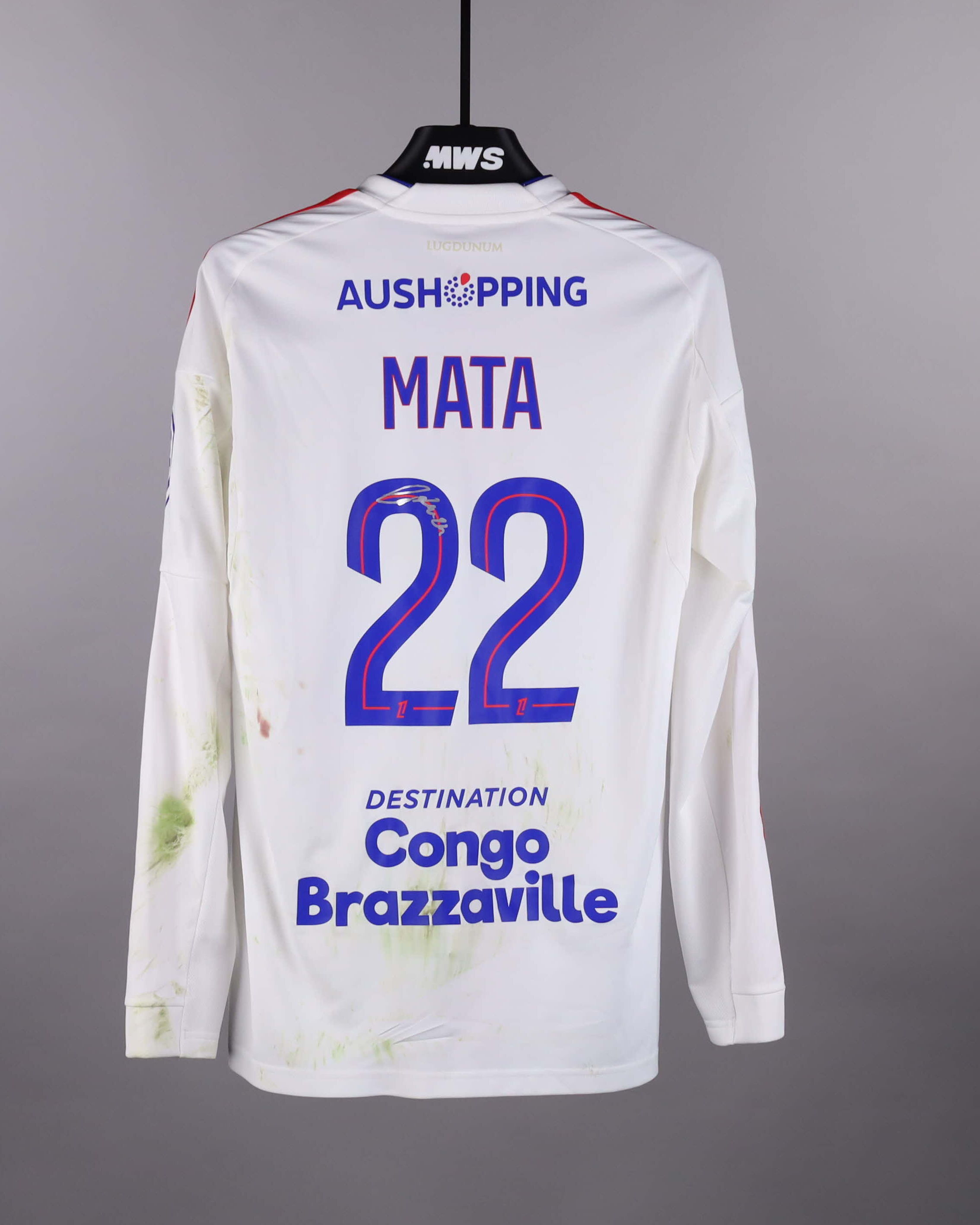 Clinton Mata Olympique Lyonnais shirt