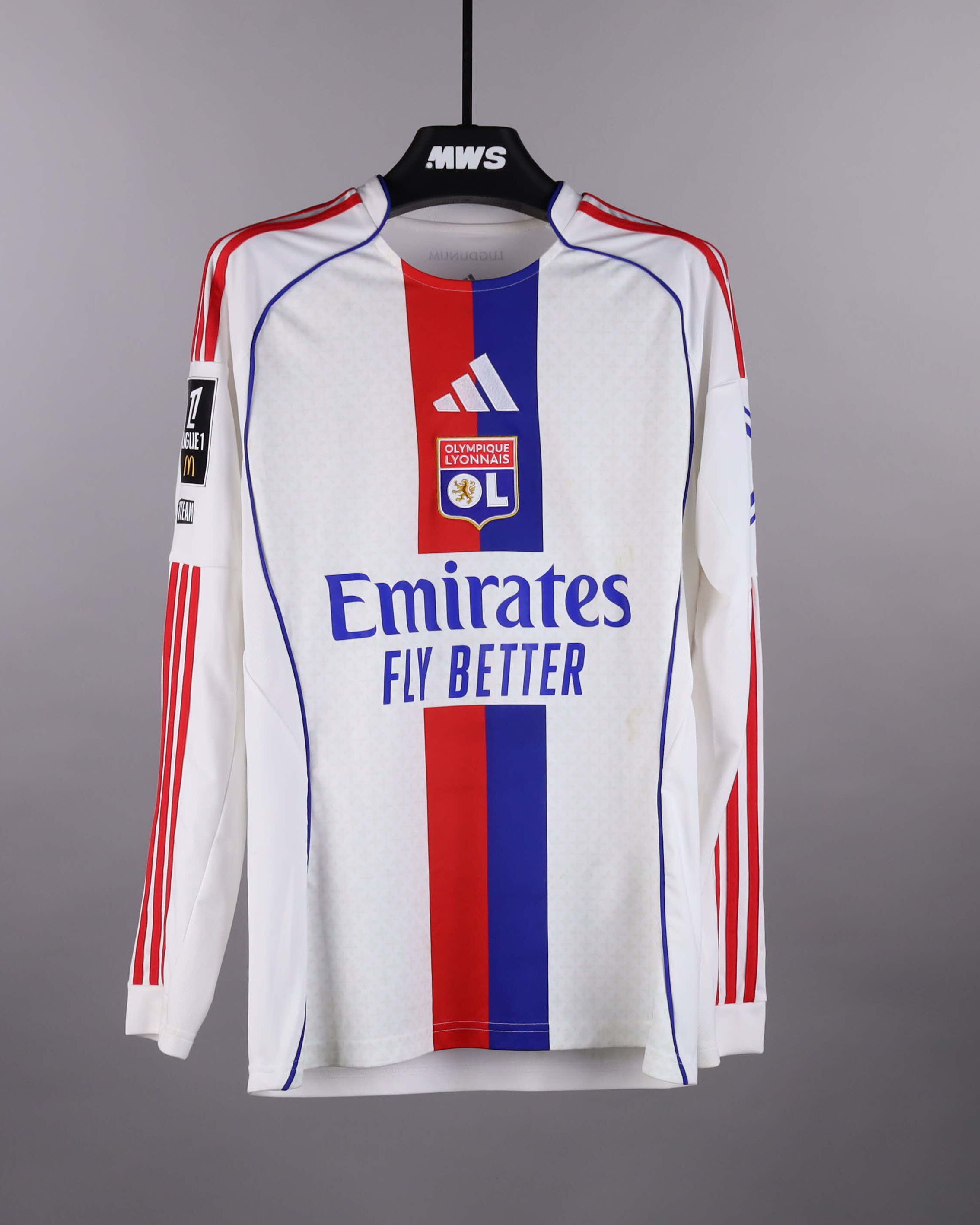Clinton Mata Olympique Lyonnais shirt