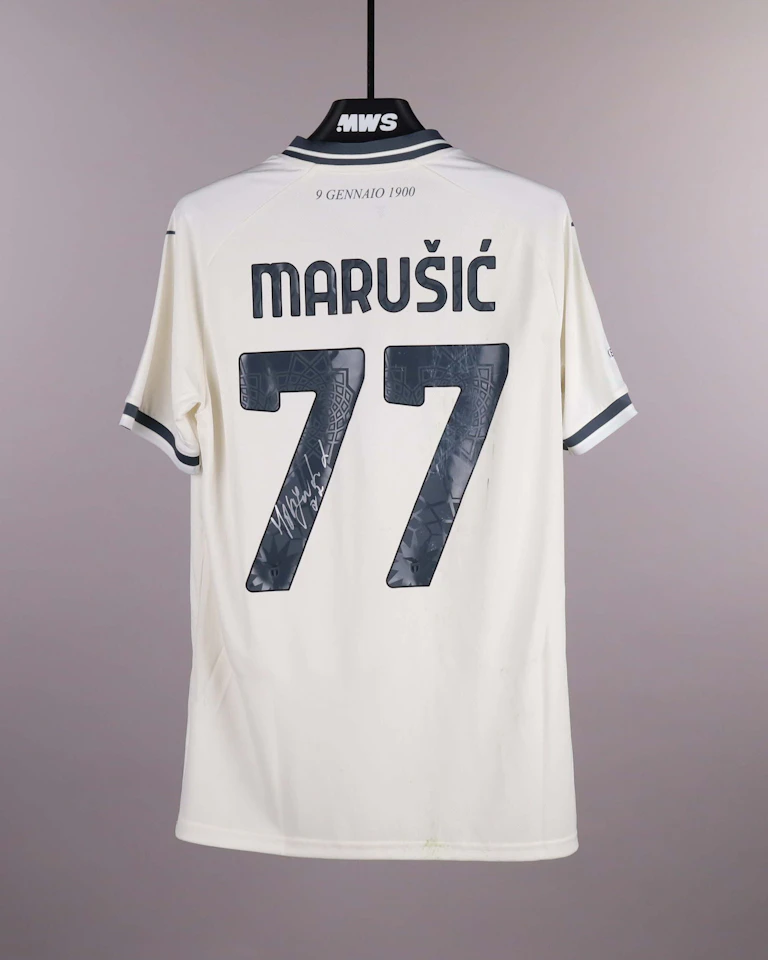 来自SS Lazio的Adam Marušić球衣