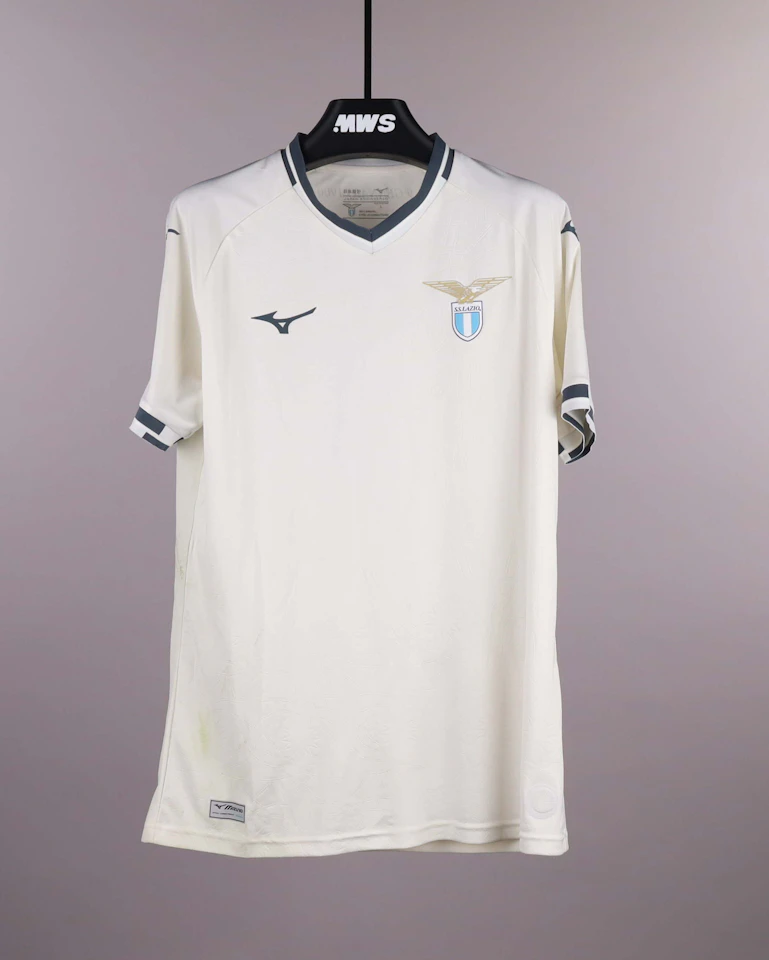 来自SS Lazio的Gustav Isaksen球衣