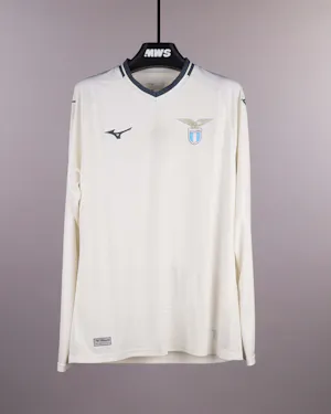 来自SS Lazio的Alessio Romagnoli球衣