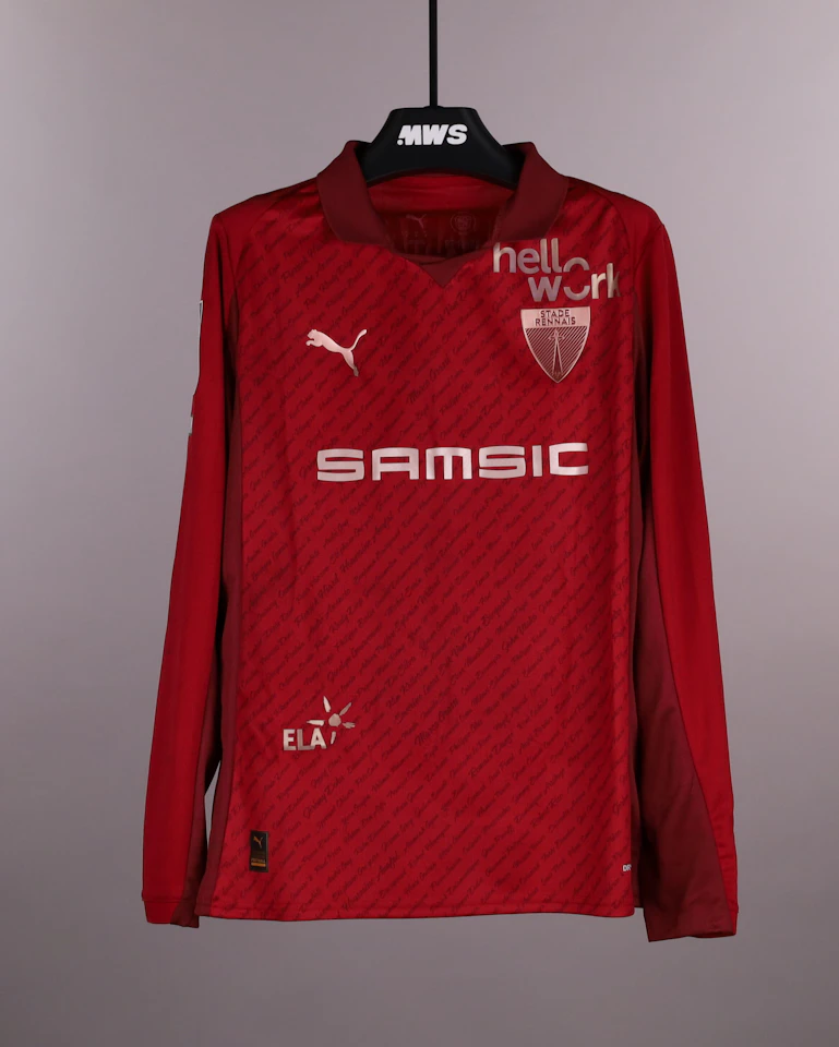 来自Stade Rennais F.C.的Mahdi Camara球衣