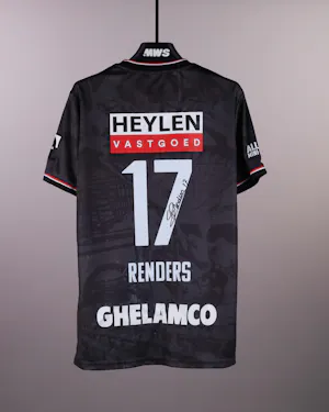 来自Royal Antwerp FC的Semm Renders球衣
