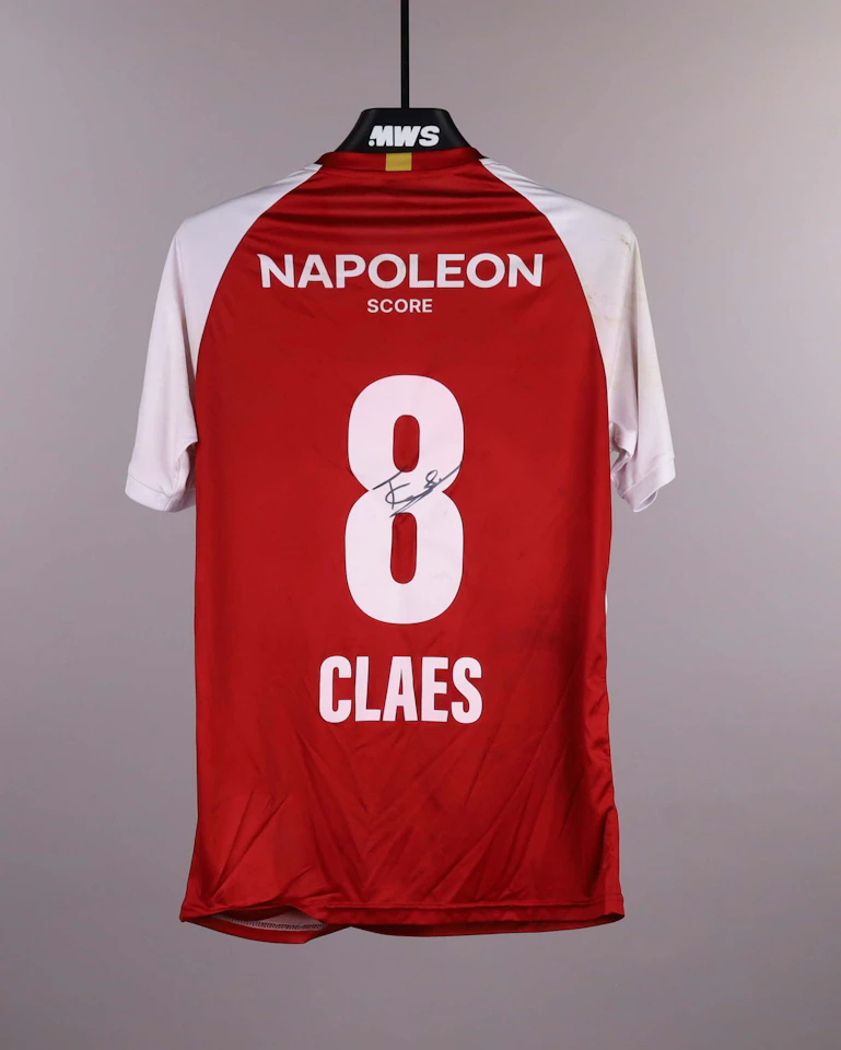 来自SV Zulte Waregem的Thomas Claes球衣