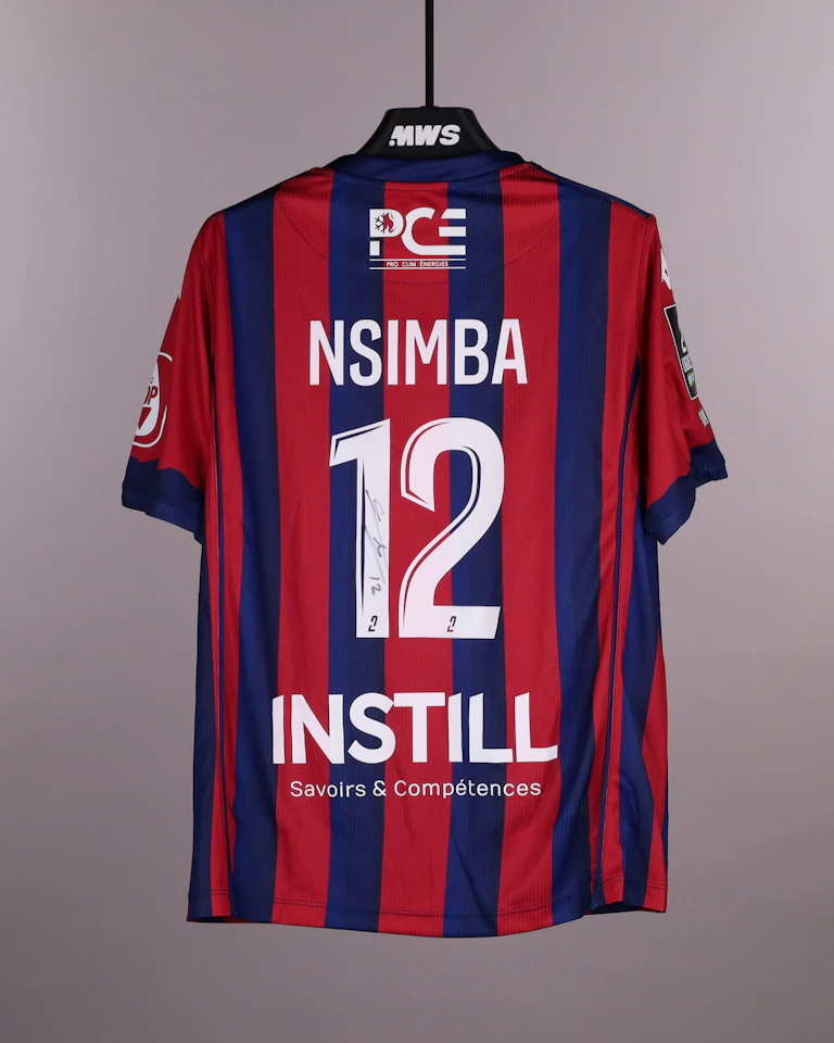 来自Clermont Foot 63的Vital Nsimba球衣