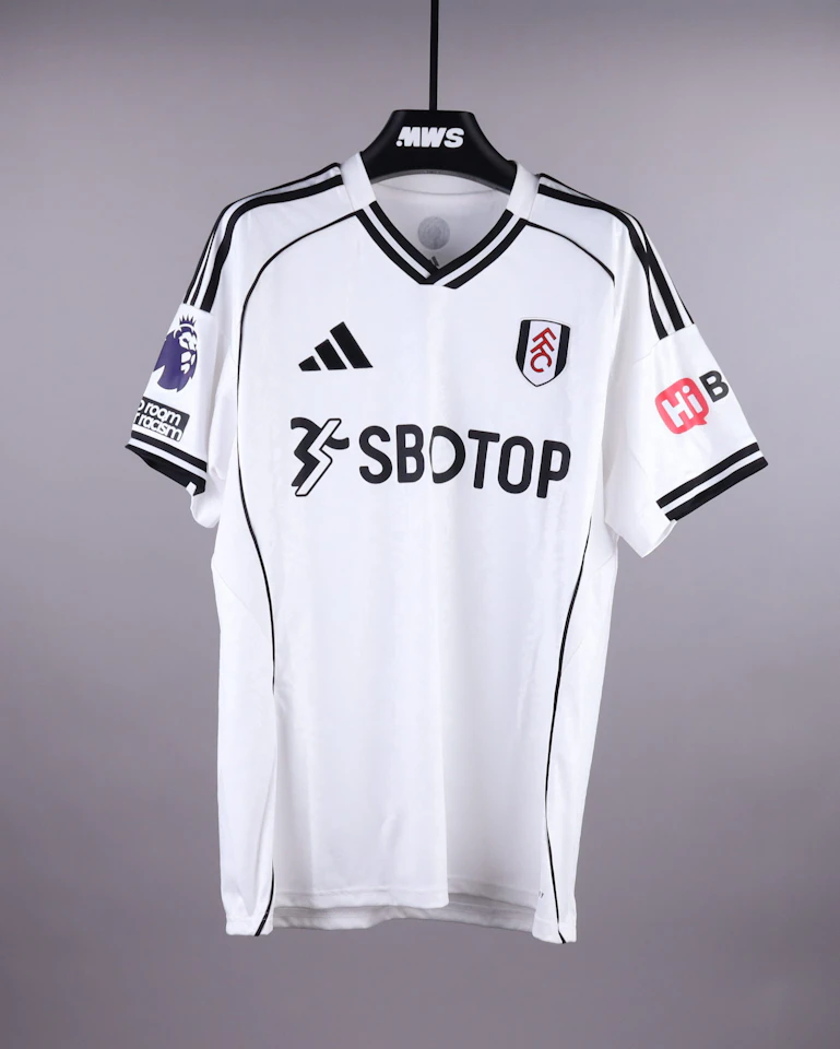 Raúl Jiménez Fulham forması