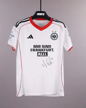 来自Eintracht Frankfurt W的Nadine Riesen球衣