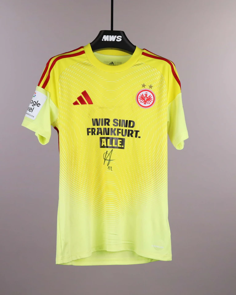 Eintracht Frankfurt W-Trikot von Lina Altenburg