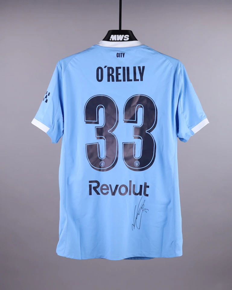 来自Manchester City的Nico O'Reilly球衣