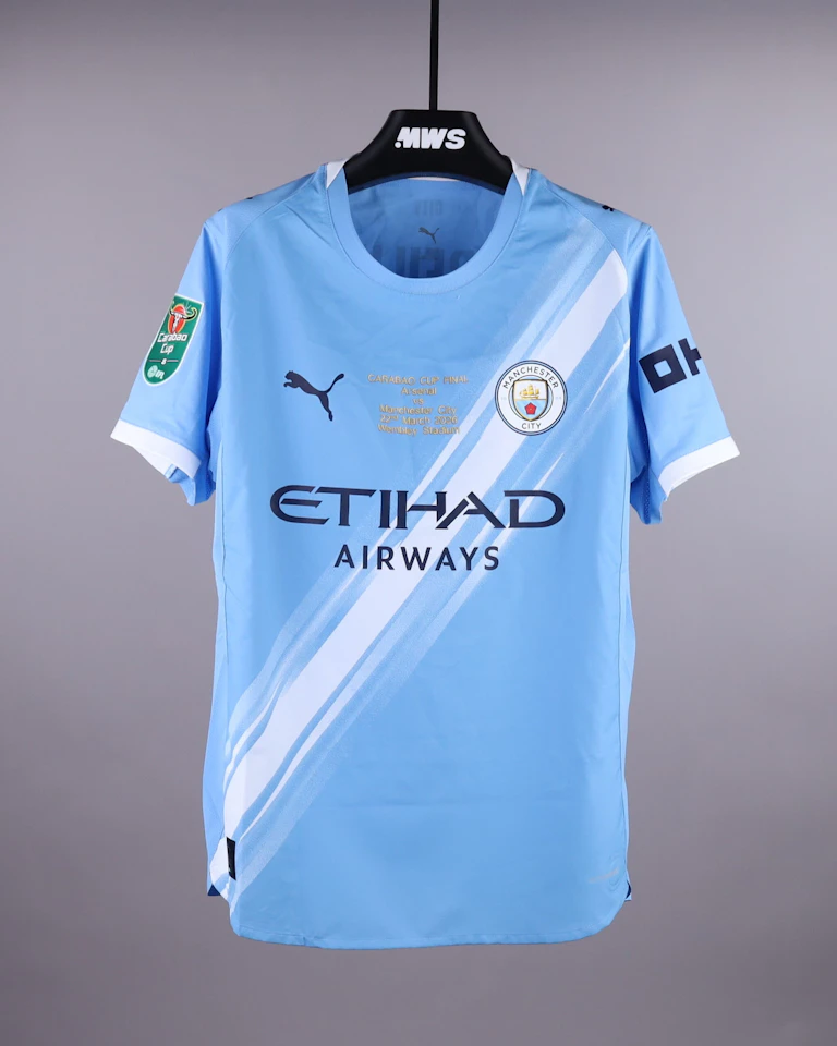 来自Manchester City的Nico O'Reilly球衣